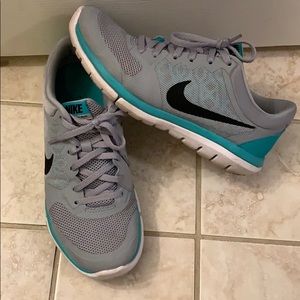 Nike Tennis Shoe